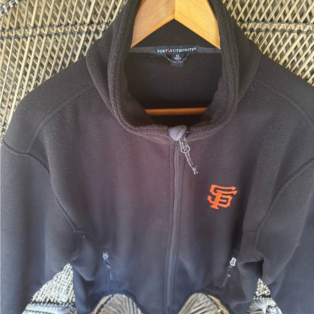 Men’s Giants fleece zip up sweater